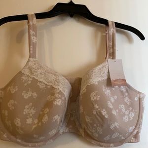 Cacique Lightly Lined T-Shirt Bra